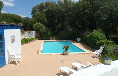 Saint-Jean-du-Pin Apartamento | Homerez - Appartement for 4 ppl. with shared pool, jacuzzi and terrace at Anduze