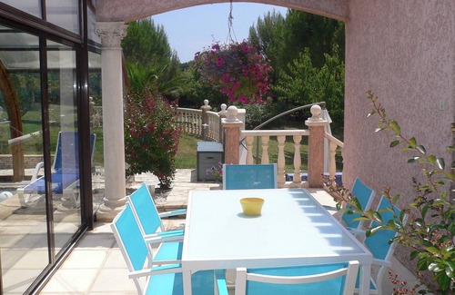 Beziers Apartamento | Homerez - Apto en Béziers - Piscina compartida