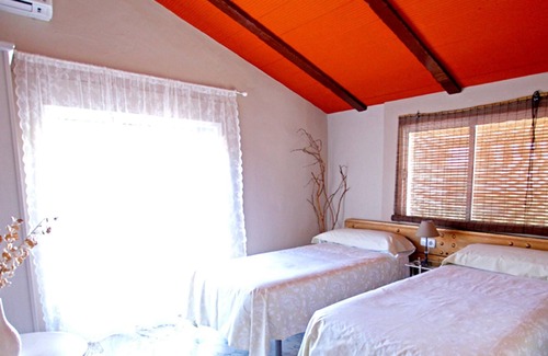 Mirandilla Villa | Homerez - Villa para 12 pers. con piscina, jacuzzi y terraza en Mirandilla