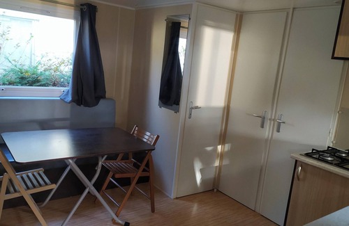 Banes Casa | Homerez - Bungalow en Argences-en-Aubrac con Piscina