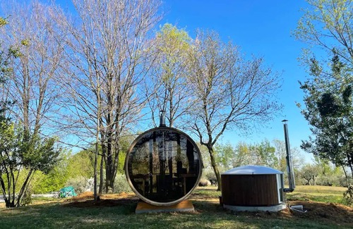 Chiavenna Rocchetta Chalet De Esquí | Homerez - Chalet a la montaña para 4 pers. con piscina, sauna, jacuzzi y spa