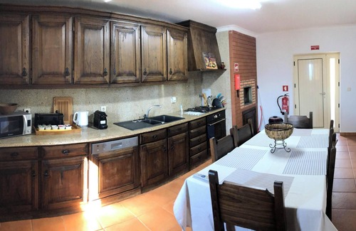 Resende Villa | Homerez - Encantadora Villa en Resende con Piscina Privada