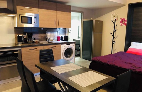 La Ferriere-aux-Etangs Apartamento | Homerez - Estudio La Ferrière-aux-Étangs