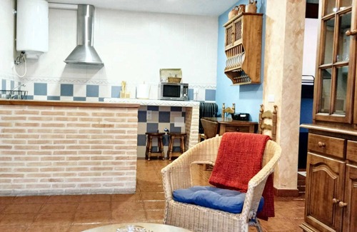 Cenicientos Casa | Homerez - Casa espaciosa en Cenicientos con vista a la montaña