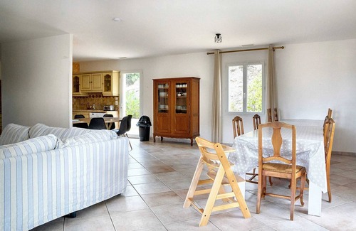 Saint-Jean-du-Pin Villa | Homerez - Villa en Saint-Jean-du-Pin