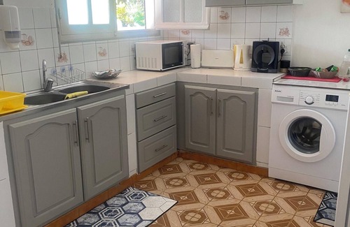 Trois-Rivieres Casa | Homerez - Casa acogedora cerca de Sainte-Luce con barbacoa