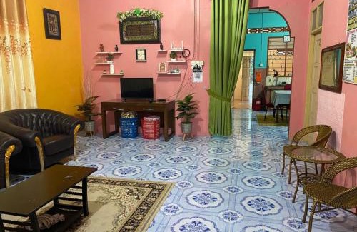 Kampong Raja Casa | Homestay Bonda