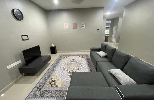 Pekan Casa | Homestay Farish Pantai Lagenda