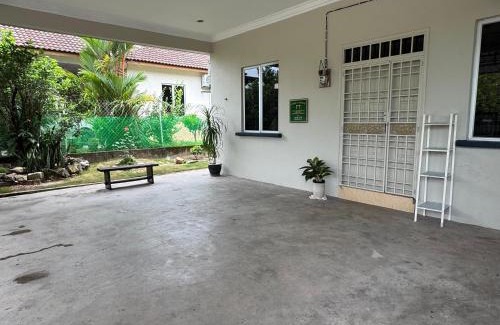 Kampung Bakau Tinggi Casa | Homestay Kemaman - Berado D Kemuning