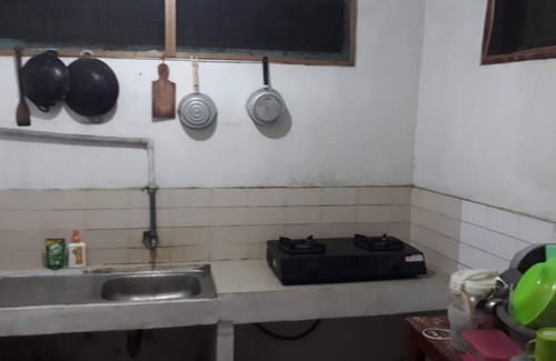 Gubeng Casa | Homestay Mas Arjuna - Female Only