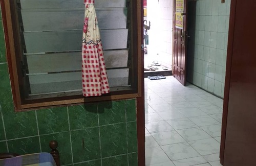 Gubeng Casa | Homestay Mas Arjuna - Female Only
