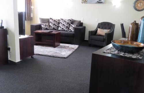 Invercargill Hotel | Homestead Villa Motel