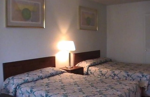 Galion Hotel | Hometown Inn Galion