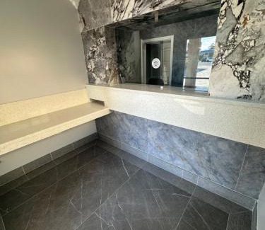 Los Banos Hotel | HomeTown Inn