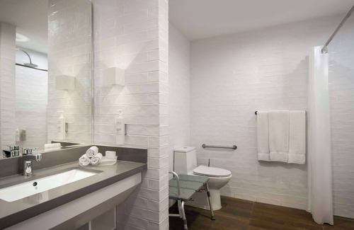 Evaristo Morales Hotel | Homewood Suites by Hilton Santo Domingo, Dominican Republic