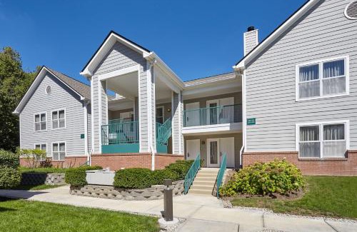 Indianapolis Hotel | Homewood Suites by Hilton Indianapolis At The Crossing