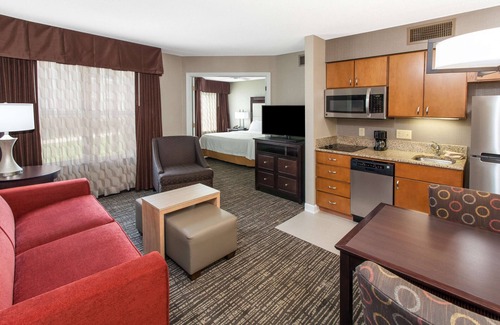 Indianapolis Hotel | Homewood Suites by Hilton Indianapolis-Keystone Crossing