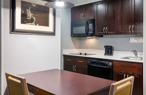 North Greece Hotel | Homewood Suites by Hilton Rochester/Greece, NY