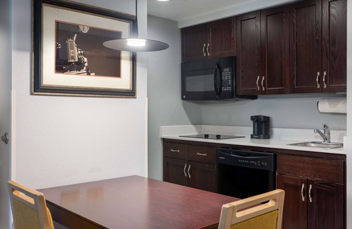 North Greece Hotel | Homewood Suites by Hilton Rochester/Greece, NY