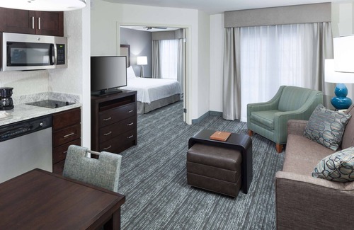 Tukwila Hotel | Homewood Suites by Hilton Seattle-Tacoma Airport/Tukwila