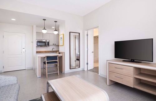 Columbia Hotel | Homewood Suites by Hilton Columbia