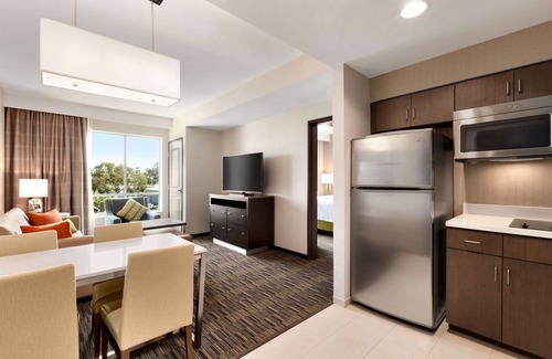 Irvine Business Complex Hotel | Homewood Suites By Hilton Irvine John Wayne Airport