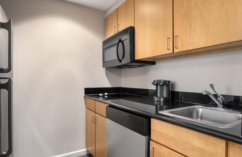 Newtown Hotel | Homewood Suites by Hilton Newtown - Langhorne, PA