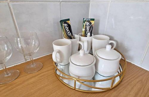 Walmer Apartamento | Honeywood Stays - 2 Bedroom Self-Catering Unit