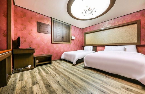 Tokchanggul Hotel | Hongseong Joy Motel
