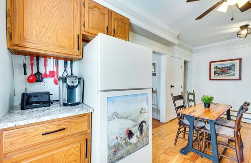 Center Moreland Casa | Hop Bottom Home w/ Private Yard & Fire Pit!