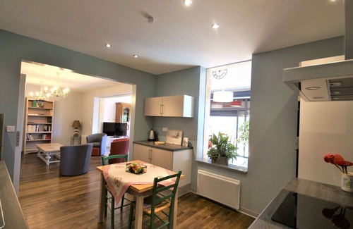 Gondrecourt-le-Chateau Casa | Casa en Horville con piscina y bosque