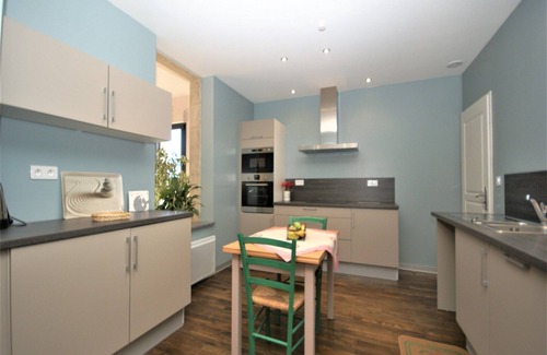 Gondrecourt-le-Chateau Casa | Casa en Horville con piscina y bosque