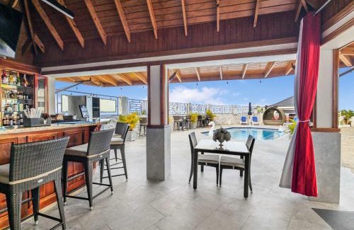 St.Bran's Burg Hotel | Hospitality Expert BTS 6 - Pool Beach & Bar