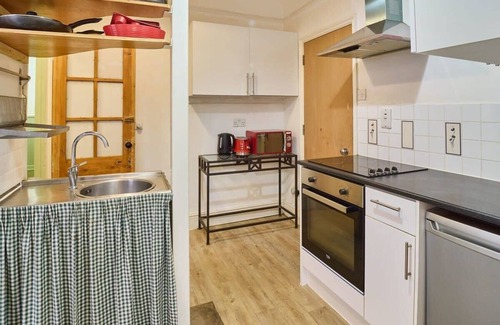 Canterbury Cabina | Host & Stay | The Cabin