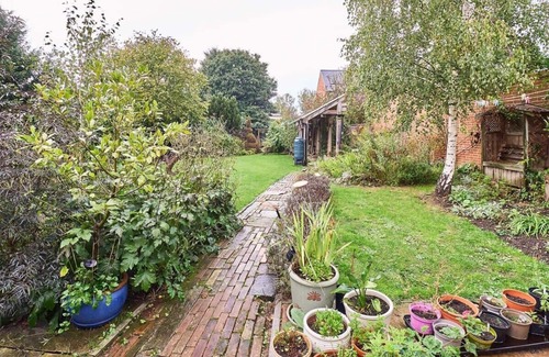 Canterbury Cabina | Host & Stay | The Cabin