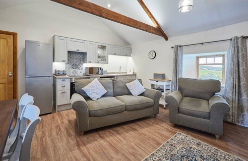 Newbrough Apartamento | Host & Stay | The Granary, Carr Edge