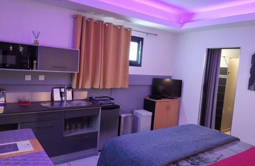 Le Tampon Apartamento | Hostal 170 Room 14 Service Appartement