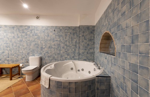 Capmany Casa | Hostal Can Xicu