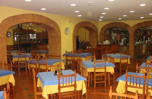 Utrera Hotel | HOSTAL-RESTAURANTE EL PAISANO