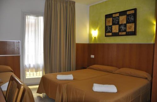 Centro de Lloret Casa | Hostal - Pensión El Amigo