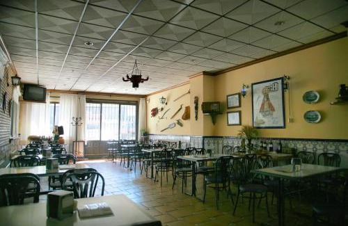 San Clemente Hotel | HOSTAL RESTAURANTE MILAN II