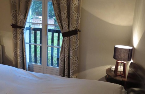 Royallieu Village Hotel | Hostellerie Du Royal Lieu
