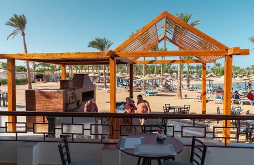 Village Road Hotel | Hostmark aqua vista