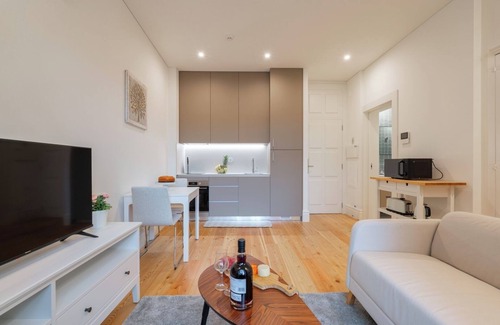 Guimaraes Apartamento | HostWise - Modern and Spacious Apartments