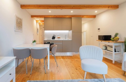 Guimaraes Apartamento | HostWise - Spacious and Family Flats