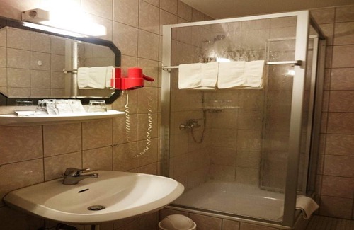 Wachenheim an der Weinstrasse Hotel | Hotel Goldbächel