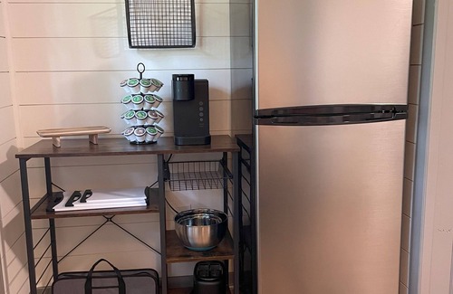 Cave City Casa | Hot Tub and Fire Pit near Mammoth Cave National Park- Pet Friendly