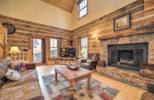 Franklin Casa | Hot Tub and Mtn Views! All-Season Escape in Franklin