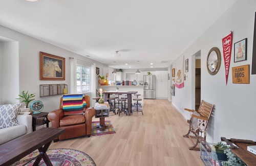 Los Alamos Casa | Hot Tub, Fire Pit, Pet-Friendly, Walk to Bell St.