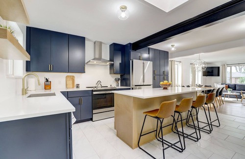 Arvada Casa | Hot Tub, Fire Pit, Ping-Pong, 3 min walk to Olde Town Arvada!